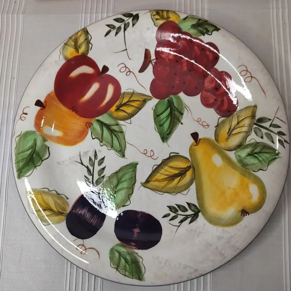 Oneida Kitchen Vintage Fruit Patten 10 5/8